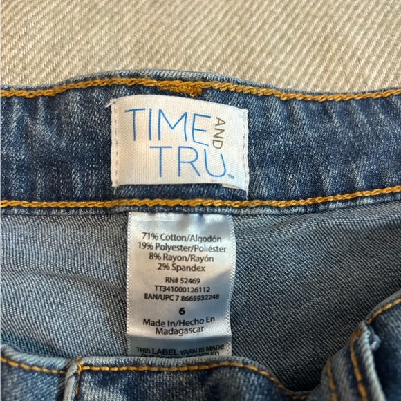 Time & Tru Boot Cut Jeans - Picture 3 of 3